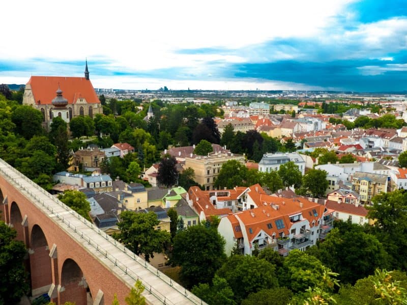 Hermessvilla, Sissin zámok snov a malebné mestečko Mödling