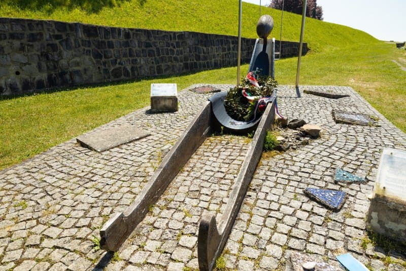 Koncentračný tábor Mauthausen, schody smrti a Linz