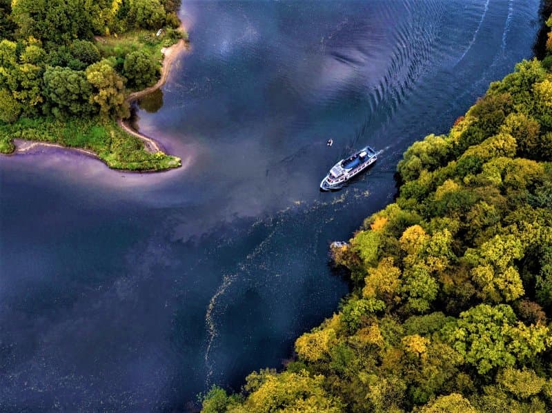 Hrad Veveří a plavba loďou po Brnianskej priehrade