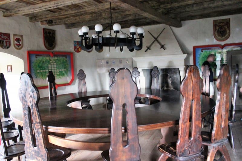 Tajomný Báthoryčkin hrad Lockenhaus a historické vínne pivničky