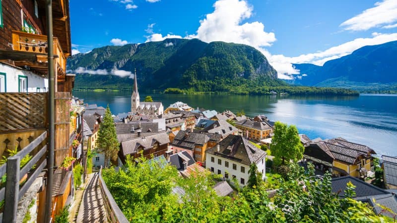 Úžasná vyhliadka Päť prstov, magická ľadová jaskyňa a čarovný Hallstatt