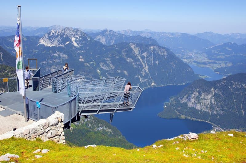 Úžasná vyhliadka Päť prstov, magická ľadová jaskyňa a čarovný Hallstatt