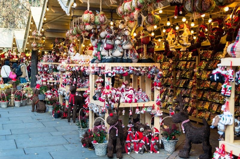 Advent na jazere Traunsee, vodný zámok Orth, kláštor a Sankt Pölten
