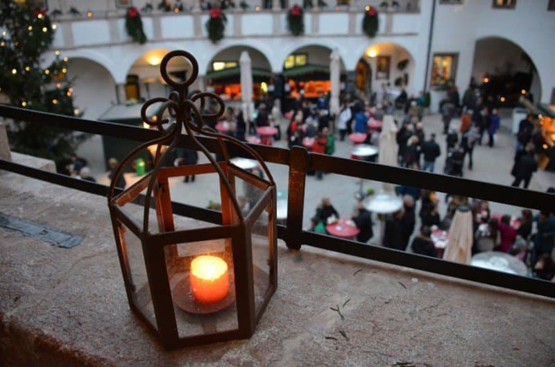 Advent na jazere Traunsee, vodný zámok Orth, kláštor a Sankt Pölten
