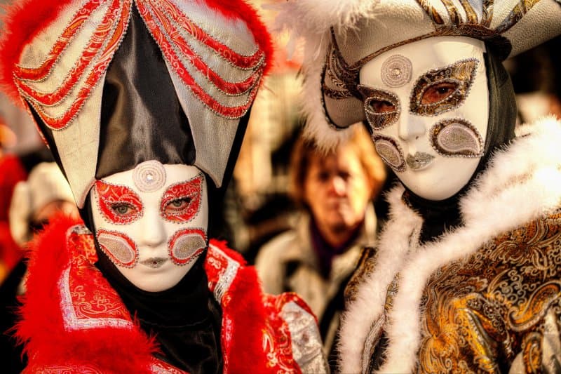 Benátsky karneval  a farebný ostrov Burano