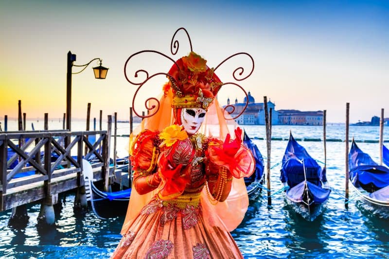 Benátsky karneval a Verona, mesto večnej lásky Rómea a Júlie
