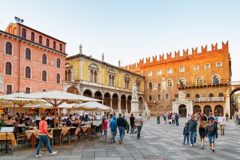 Benátsky karneval a Verona, mesto večnej lásky Rómea a Júlie