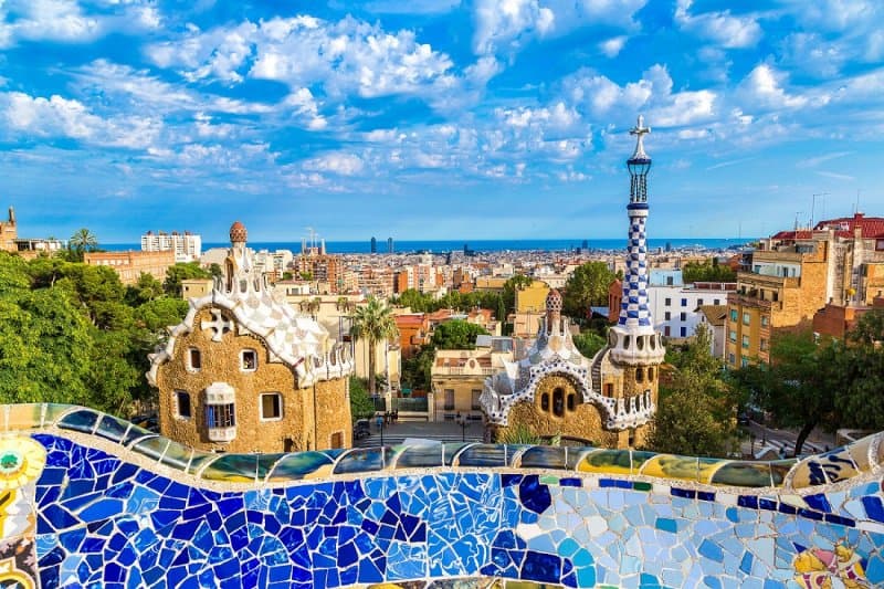 Farebná Barcelona - katalánska kráska LETECKY
