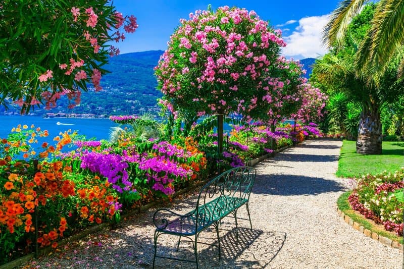 Jazero Lago di Como, miesto pravých romantikov a Borromejské ostrovy LETECKY
