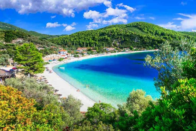 Zelený Skiathos a Skopelos, ostrov filmu Mamma Mia LETECKY