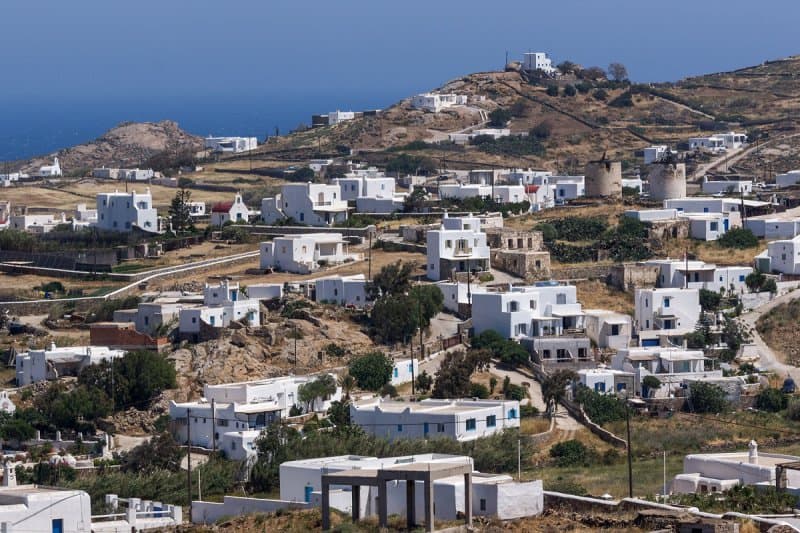 Mykonos, ostrov veterných mlynov, celebrít a podmanivej krásy LETECKY