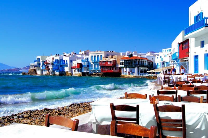 Mykonos, ostrov veterných mlynov, celebrít a podmanivej krásy LETECKY
