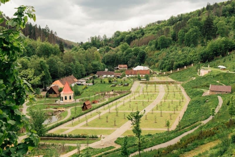Filmová hviezda hrad Pernštej a Brána nebies