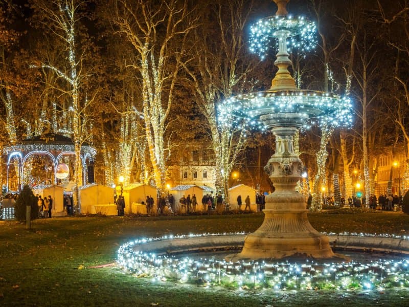Vychýrený advent v Záhrebe, mesto anjelov Varaždin a rozprávkový hrad