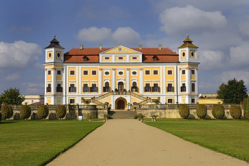 Zámok Milotice, perla Moravy, záhrady a skanzen
