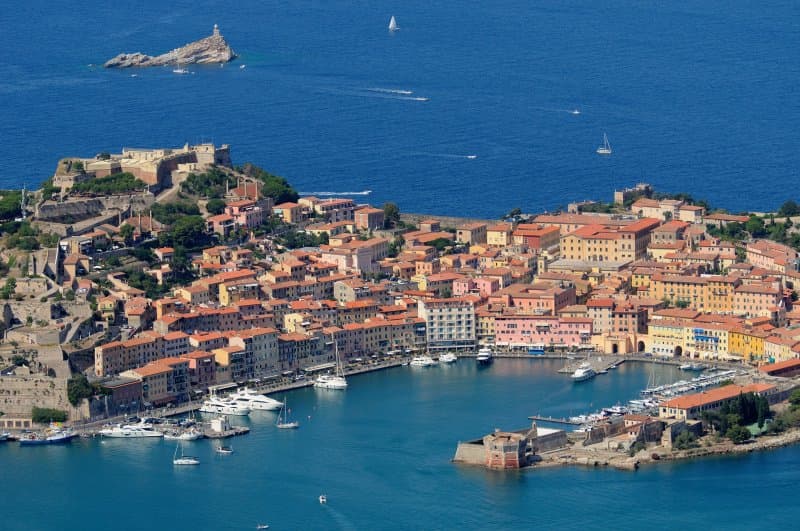 Ostrov Elba, Florencia a šikmá veža v Pise s kúpaním