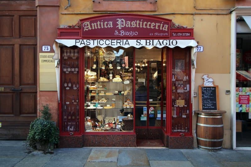 Gurmánsky taliansky raj a svet Ferrari, Bologna, Parma a Modena LETECKY