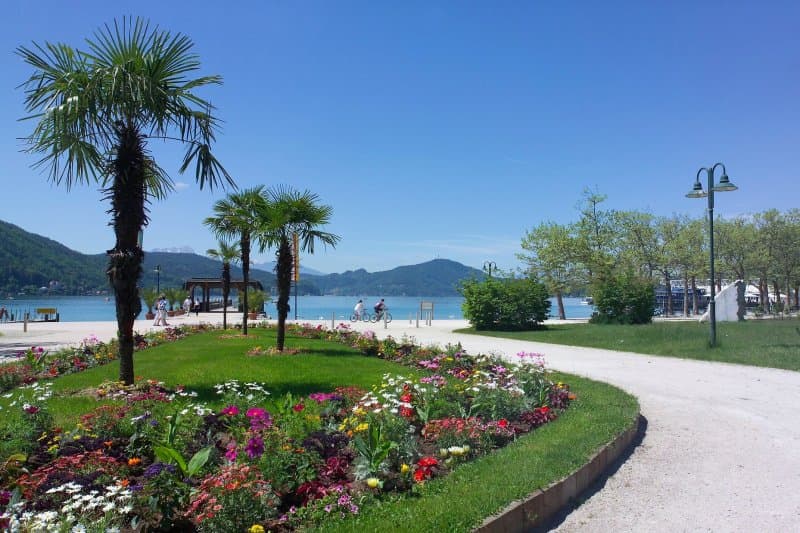 Jazero Wörthersee, obľúbené miesto rakúskej smotánky a hrad Hochosterwitz
