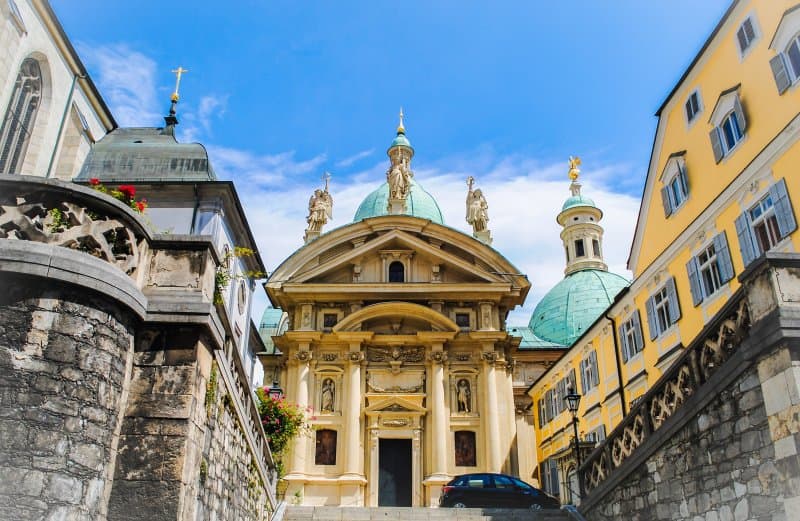 Magické jazero Gruner See,  Graz, tiesňavy, vodopády a unikátna knižnica