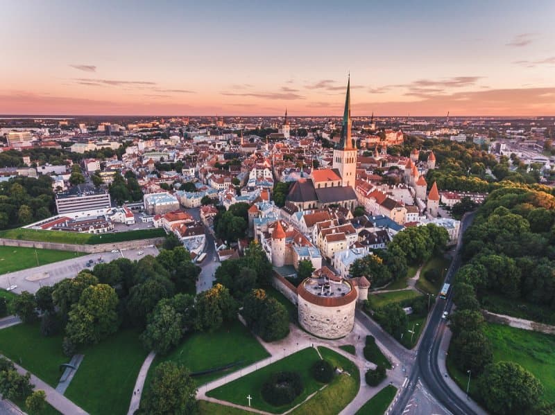 Pobaltské krajiny - Litva, Lotyšsko, Estónsko a fínske Helsinky