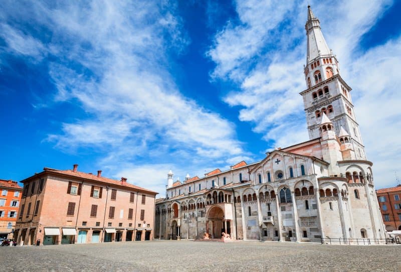 San Marino, Bologna, slnečné Rimini a svet Ferrari