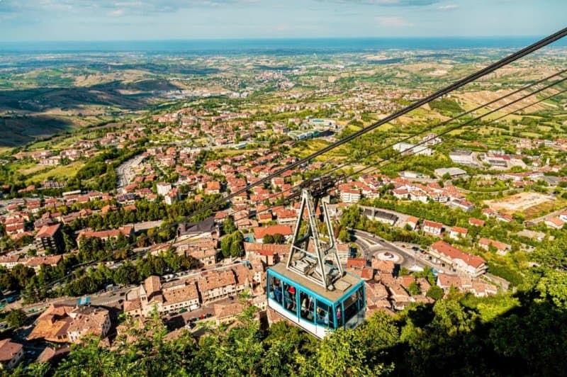 San Marino, Bologna, slnečné Rimini a svet Ferrari