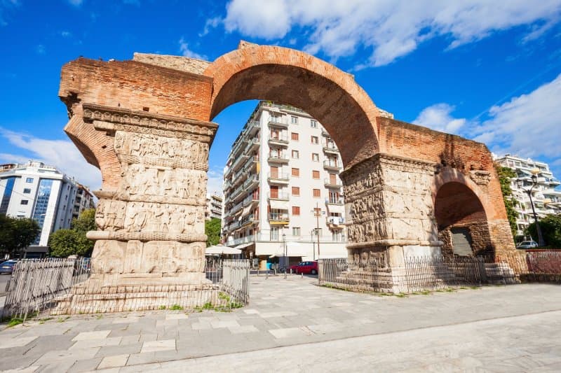 Thessaloniki, more a Meteora, kláštory medzi nebom a zemou