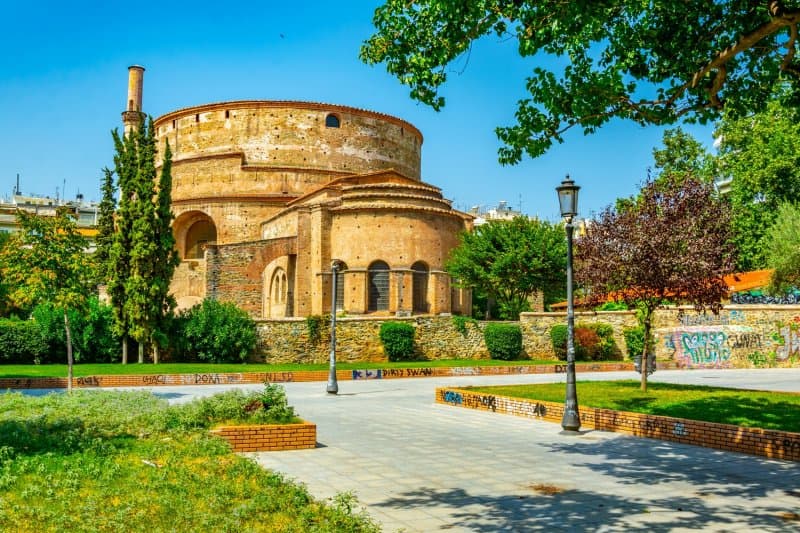 Thessaloniki, more a Meteora, kláštory medzi nebom a zemou