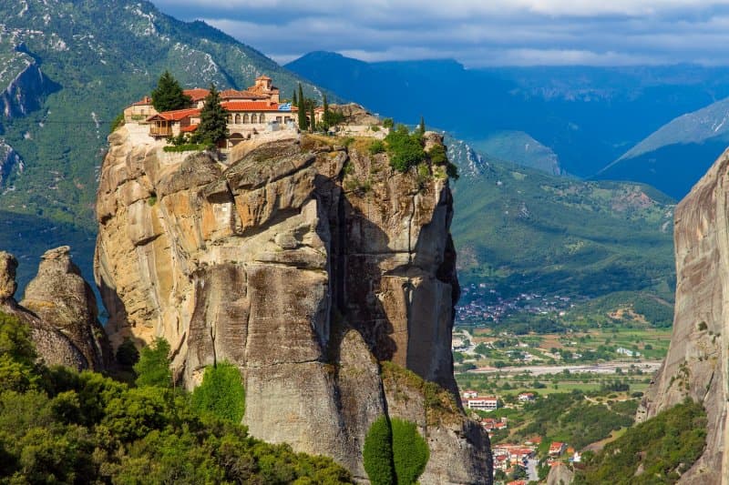 Thessaloniki, more a Meteora, kláštory medzi nebom a zemou