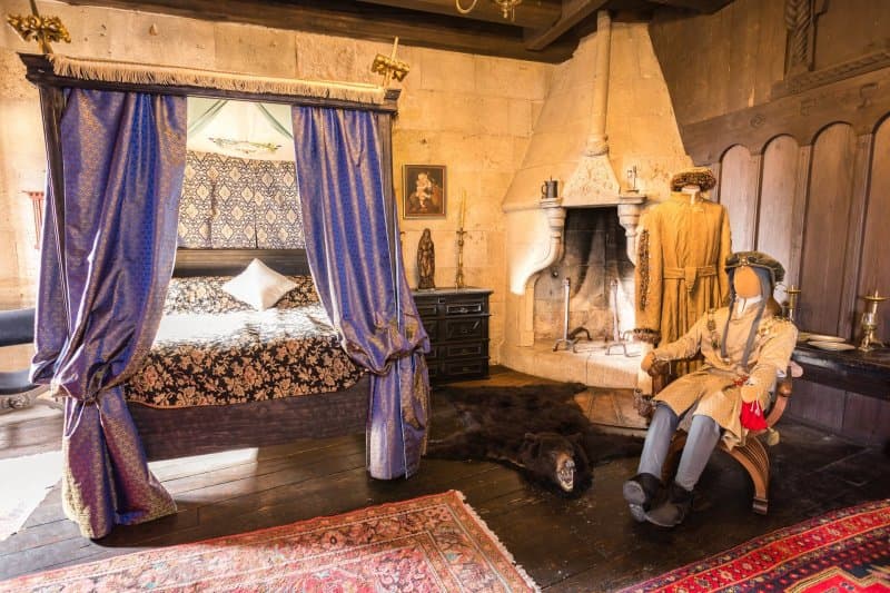Majestátny hrad Lichtenstein a pôvabné mestečko Perchtolsdorf