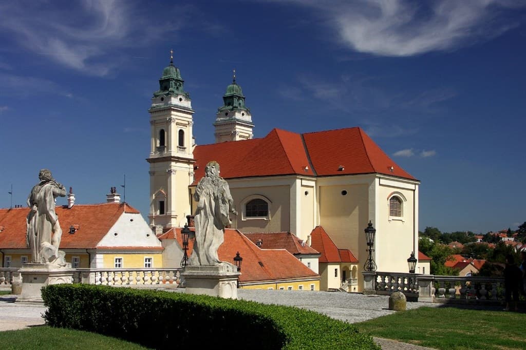 Zámky Lednice a Valtice - zámok