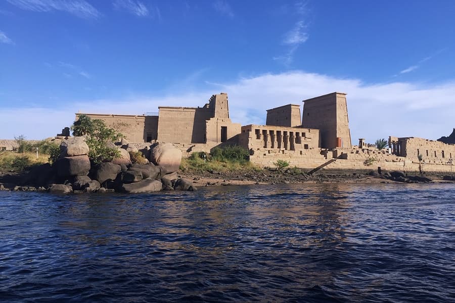 Chrám Philae na ostrove a Níl.