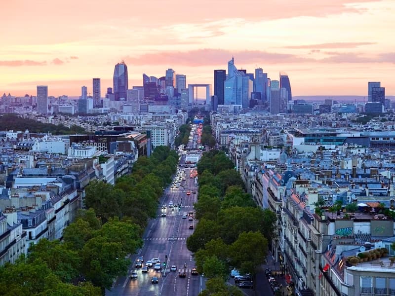 Moderný Paríž.