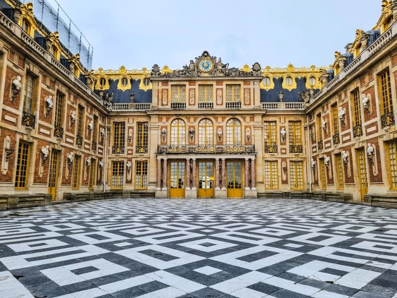 Versailles v Paríži.