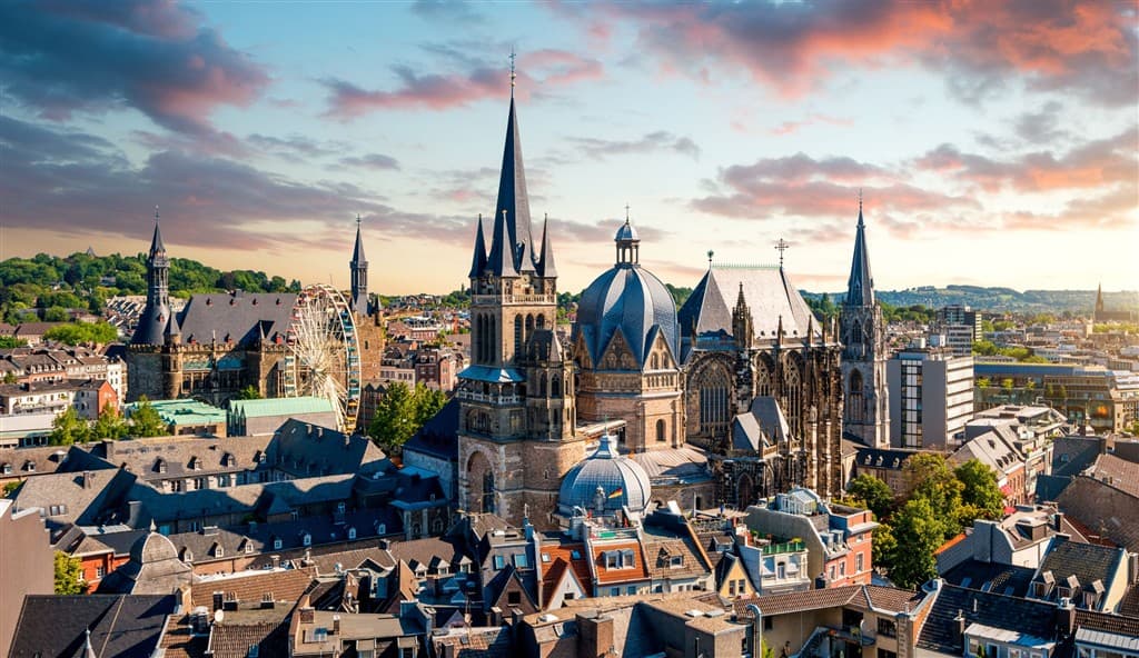 Vianočná prechádzka Maastricht & Valkenburg