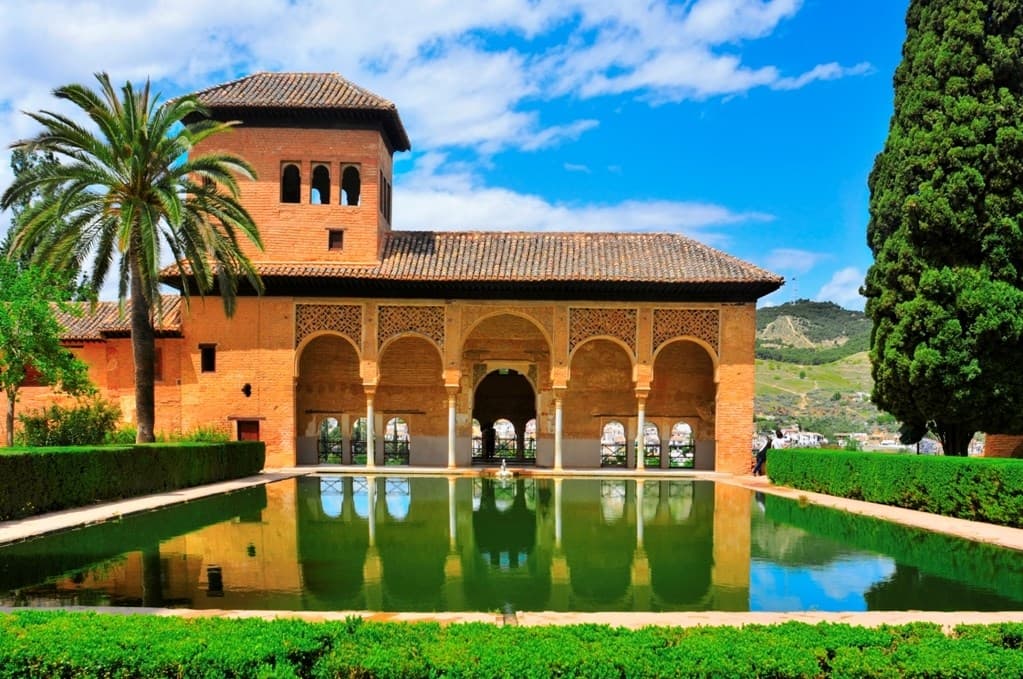 Alhambra, Granada, poznávací zájazd, Španielsko