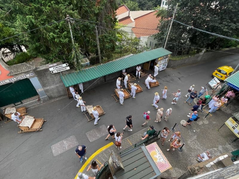 Sane pripravené na ceste. Ostrov Madeira.