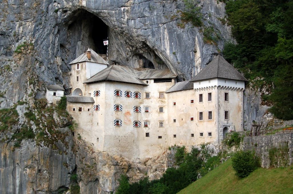 Predjamský hrad