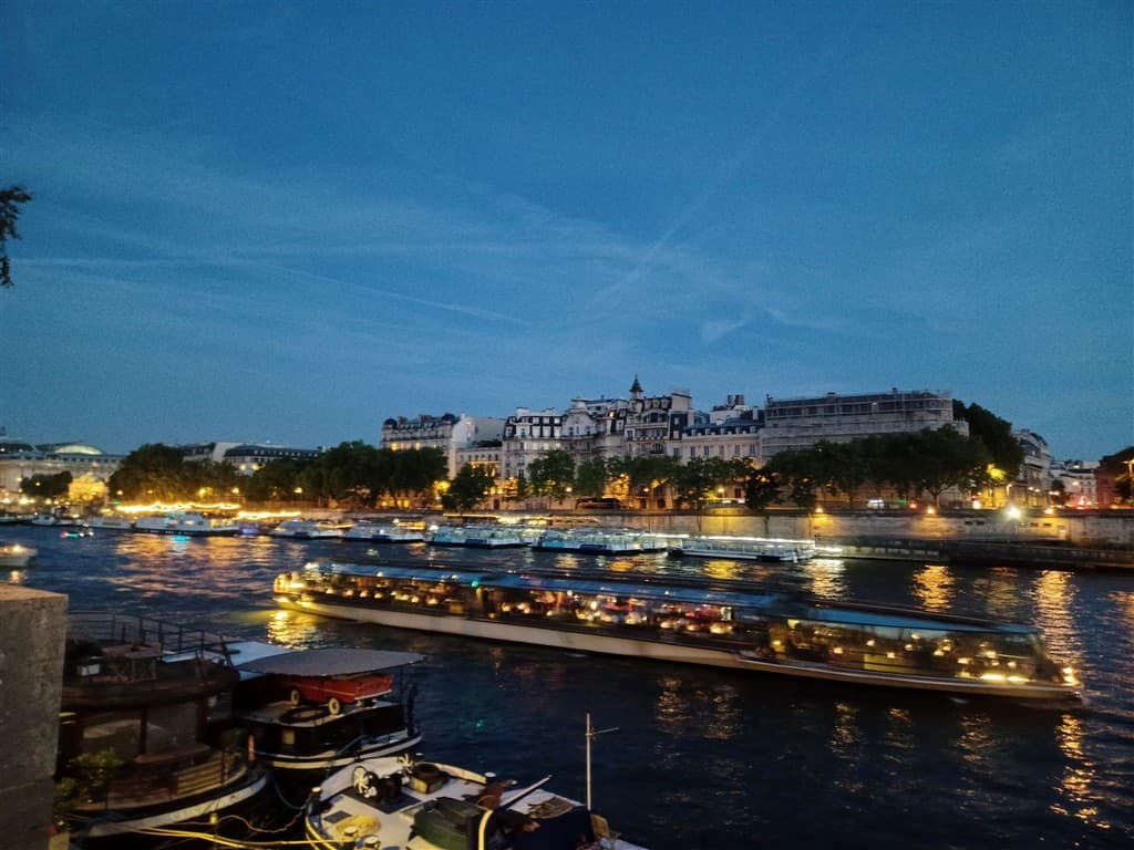 Štyri dni v Paríži