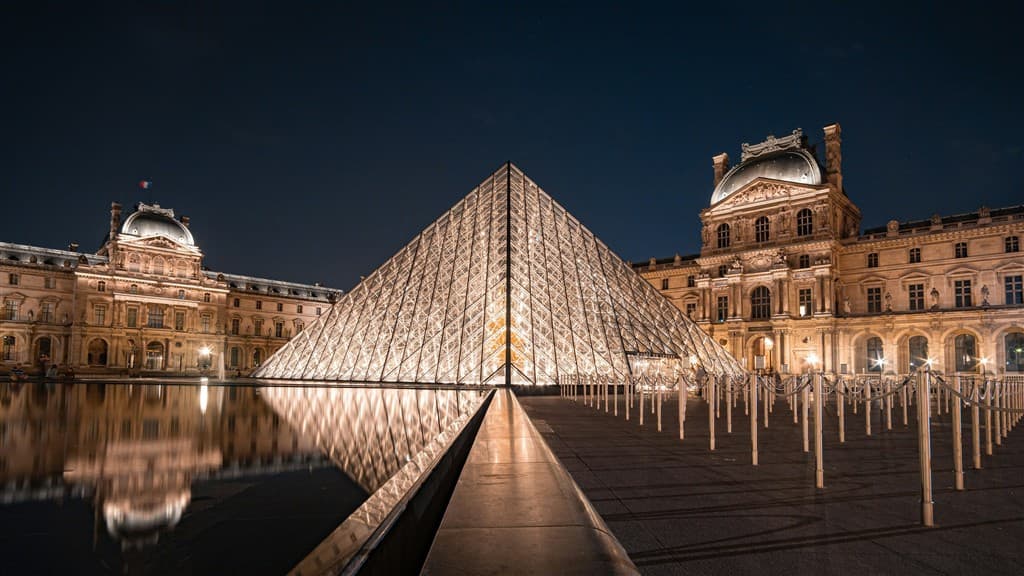Historické pamiatky v Paríži.
