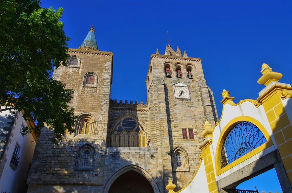 Katedrála Évora, poznávací zájazd, Portugalsko