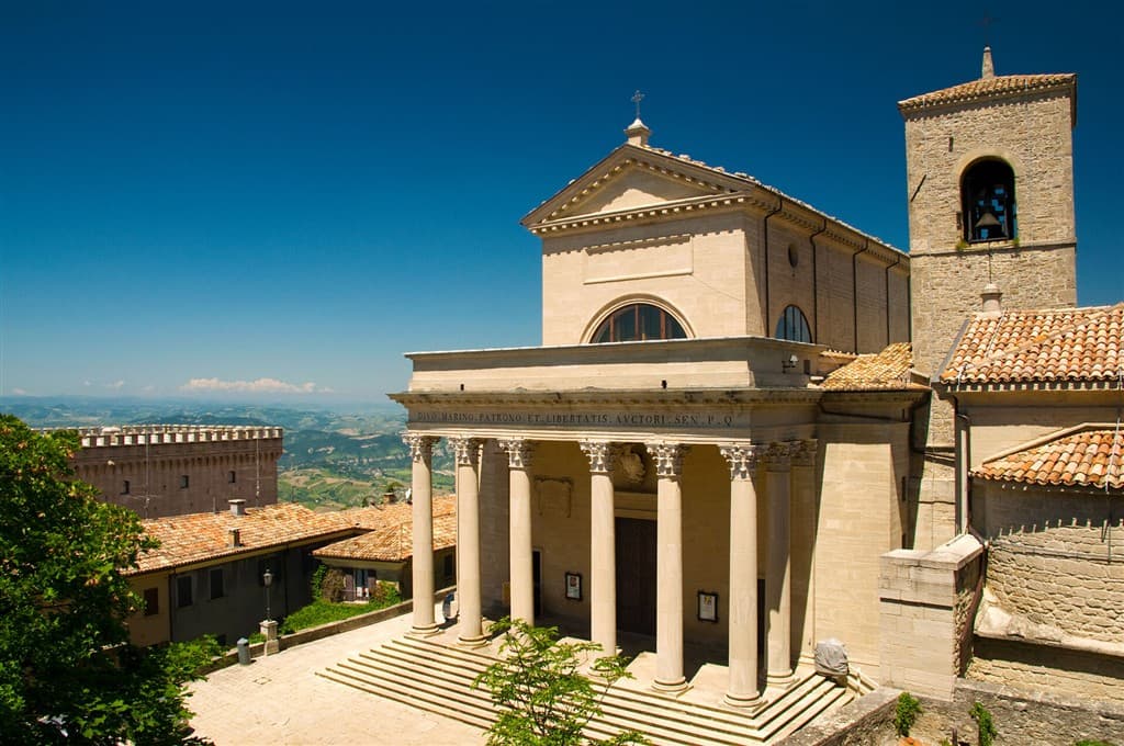 Rimini, Pesaro, Urbino s pobytom pri mori