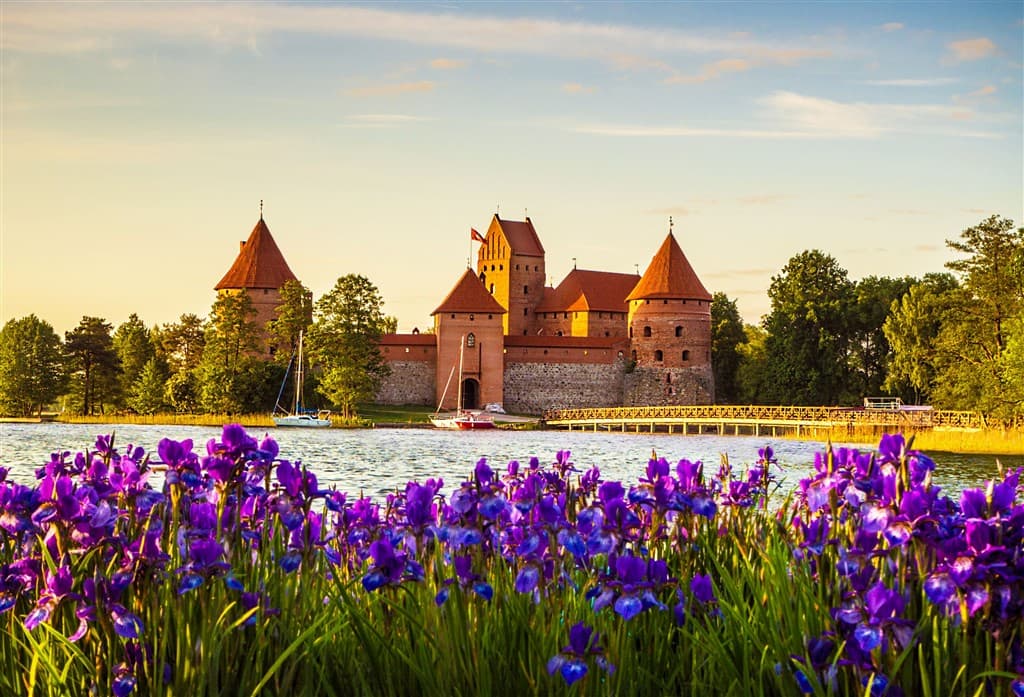 Barokový Vilnius a ostrovný hrad Trakai