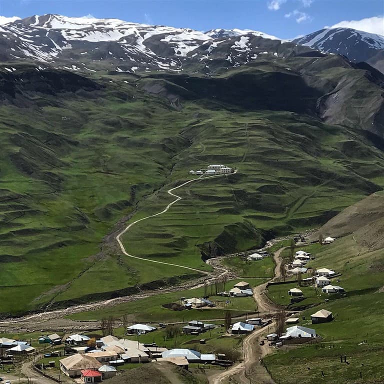 Azerbajdžan - zem ohňa a hodvábu