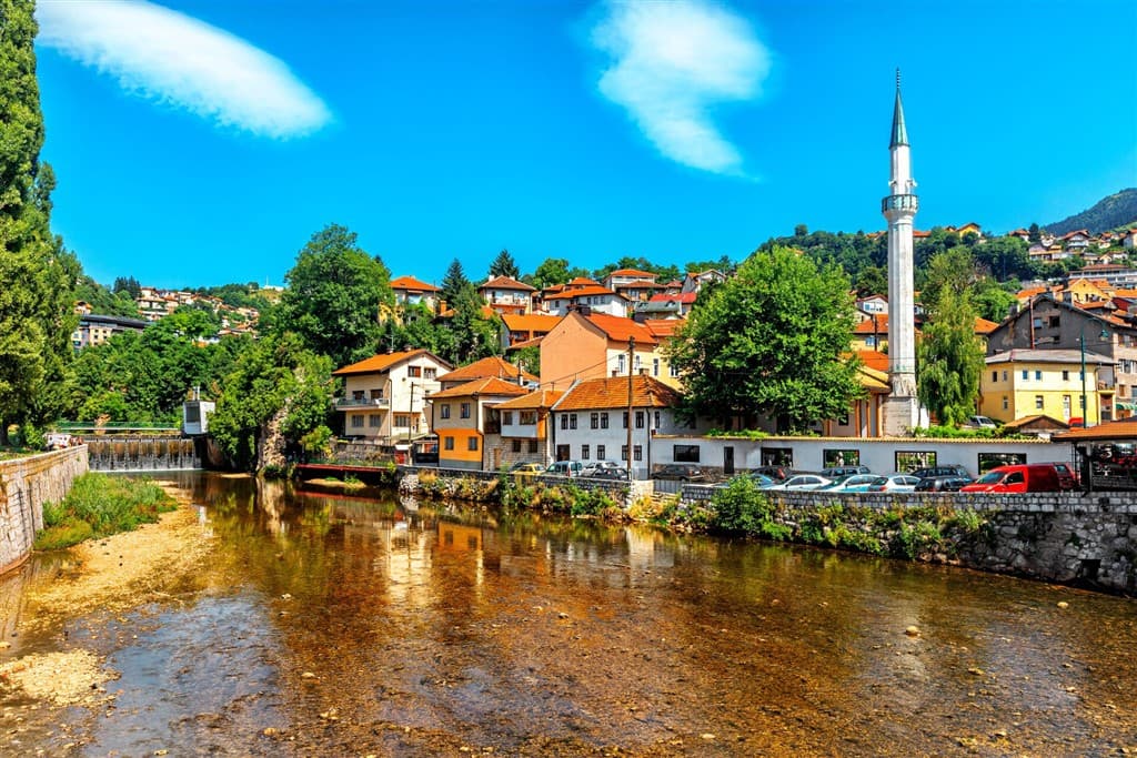 Termálna Riviéra, Sarajevo a Bosnianske pyramídy