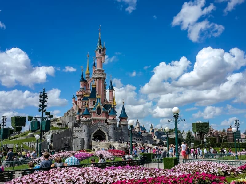 Zámok v Disneylande v Paríži.
