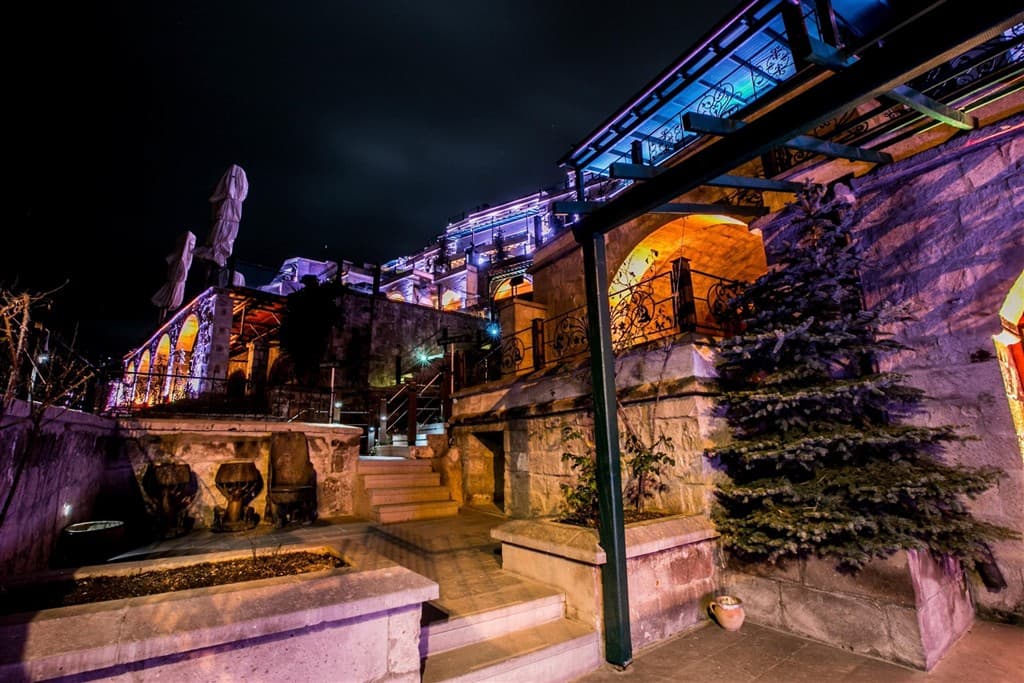 Kapadócia – jedinečný svet balónov a údolí - hotel Cappadocia Cave Resort