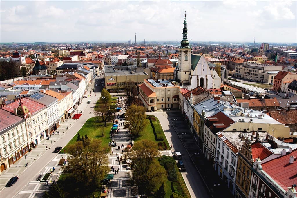 Hrady a zámky strednej Moravy