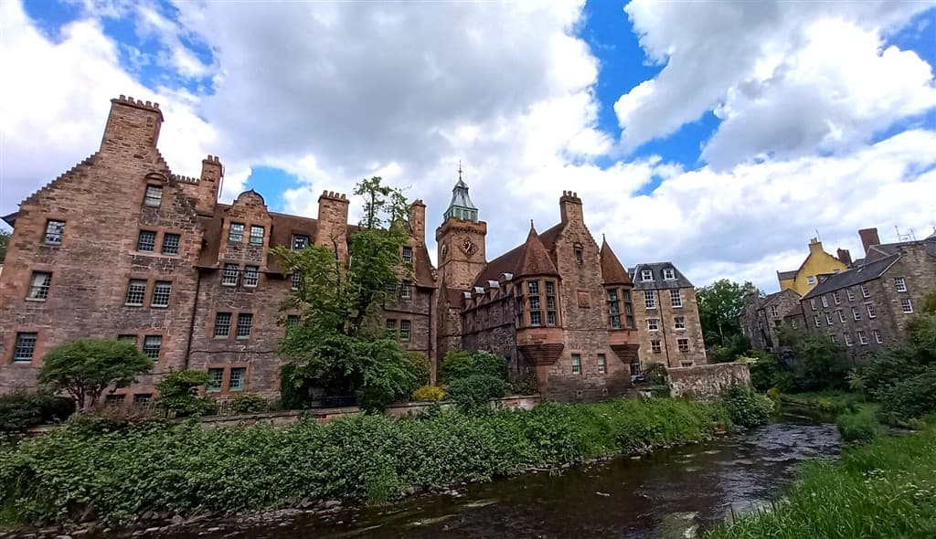 Edinburgh "Atény severu"