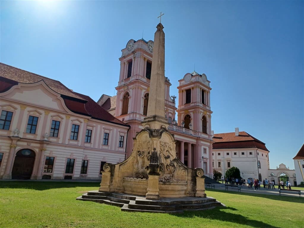 Marhuľové slávnosti